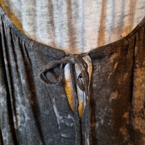 LuLaRoe Womens Tie Neck Stretch Tie Dye Top Size 3XL Gray Black 3/4 Sleeve Knit - Picture 4 of 9